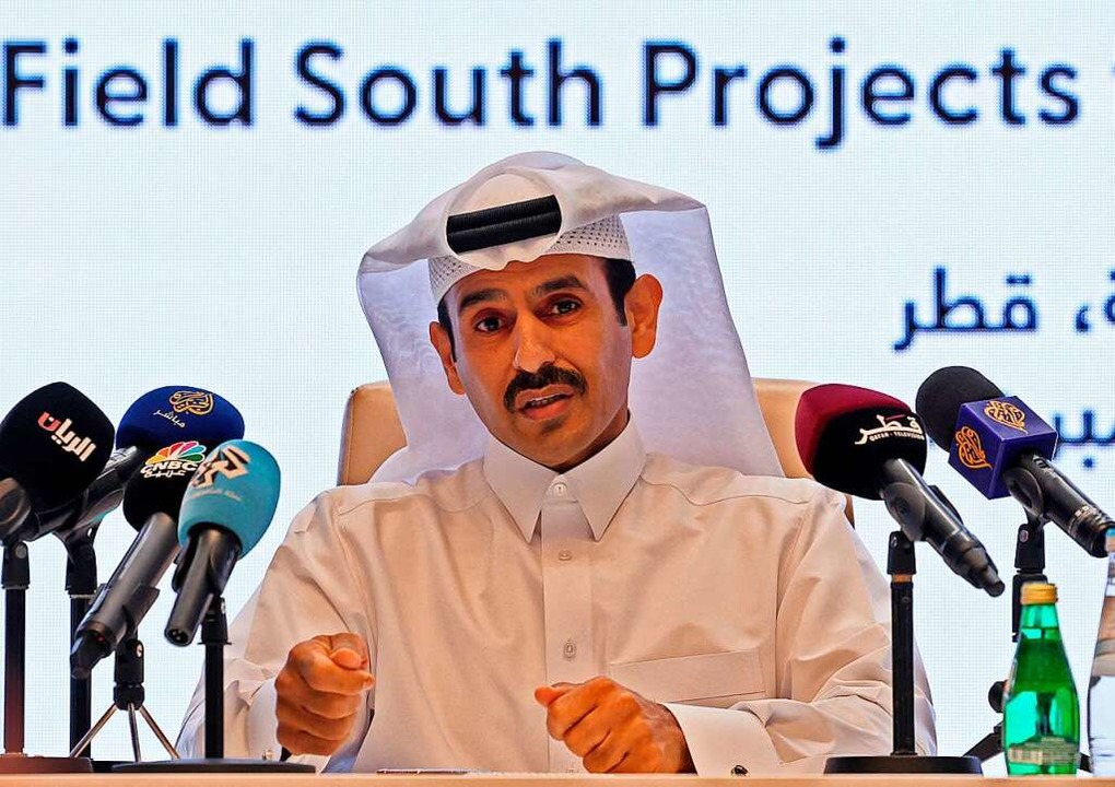 Katars Energieminister Saad Scharida a...nd. Der Zeitpunkt war sorgsam geplant.  | Foto: KARIM JAAFAR (AFP)