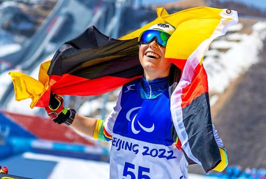 Linn Kazmaier vom Freiburger Sportinternat, Star der Paralympics 2022 in Peking  | Foto: Jens Büttner (dpa)