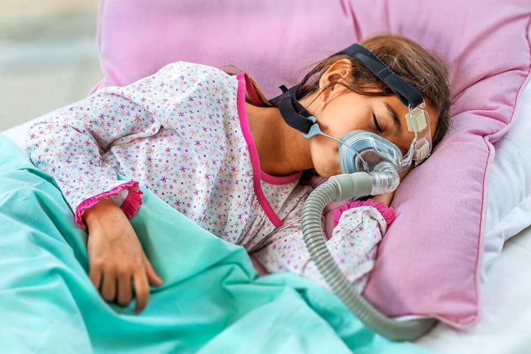 Derzeit erkranken besonders viele Kinder am RS-Virus.  | Foto: CHASSENET / BSIP