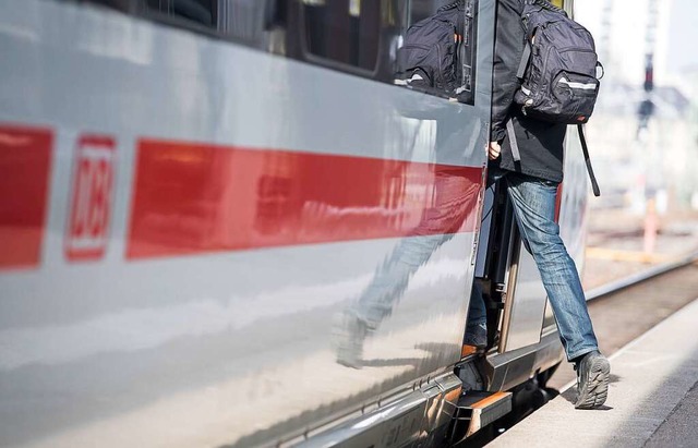 Immer weniger Menschen wollen Lokfhre...r Bahn Flchtlinge ausgebildet worden.  | Foto: Sebastian Gollnow (dpa)