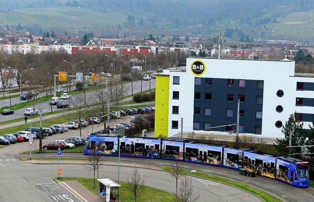 Ein 23-Jhriger wurde an der Endhaltes...nzinger Strae ausgeraubt. Symbolbild.  | Foto: Ingo Schneider