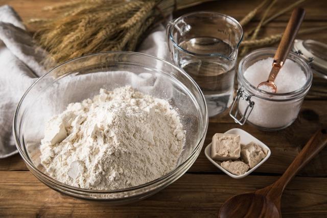 Mehl, Wasser, Salz und Muße: So backen Sie leckeres Brot