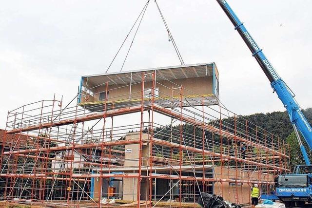 Module in Holzbauweise verursachen in Weisweil fragwrdige Mehrkosten