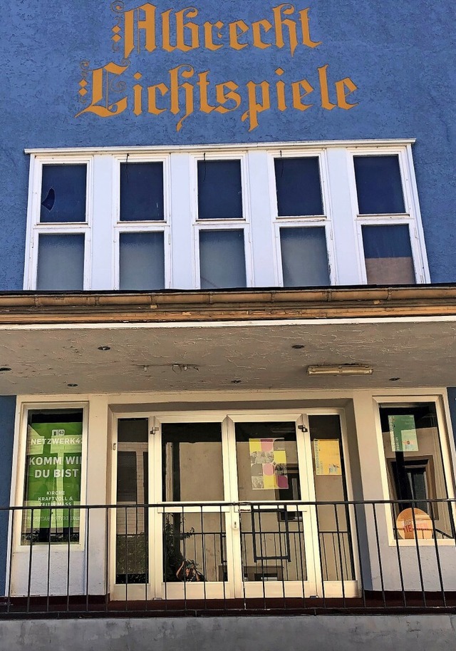 Der Eingang zum Ali-Theater, den frhe.... Die Stadt mchte das Gebude kaufen.  | Foto: Juliane Schlichter