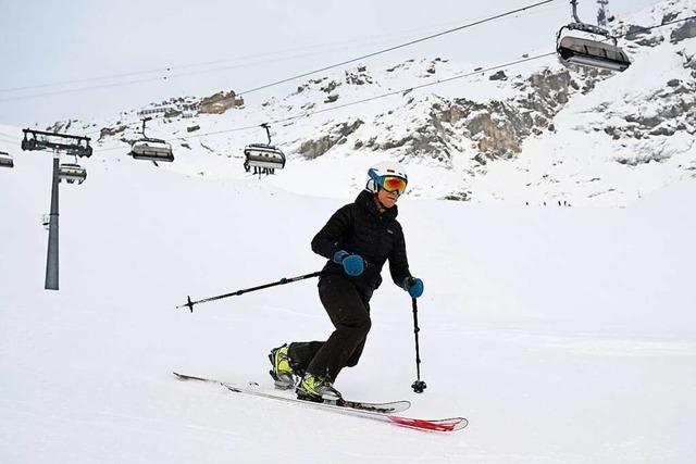 An der Zugspitze in den Bayerischen Alpen hat die Skisaison begonnen