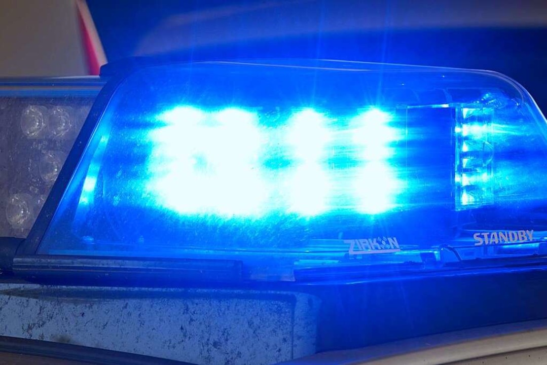 Blaulicht auf einem Polizeifahrzeug (Symbolbild)  | Foto: Michael Bamberger