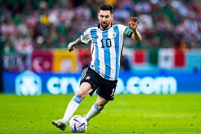 Lionel Messi wird am Samstag sein 1000. Profi-Pflichtspiel bestreiten.  | Foto: Tom Weller (dpa)