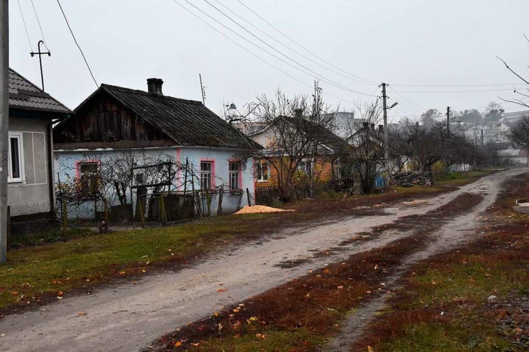 Von Bombeneinschlägen blieb Ostroh bis... des Krieges sind auch dort zu spüren.  | Foto: Andrea Steinhart