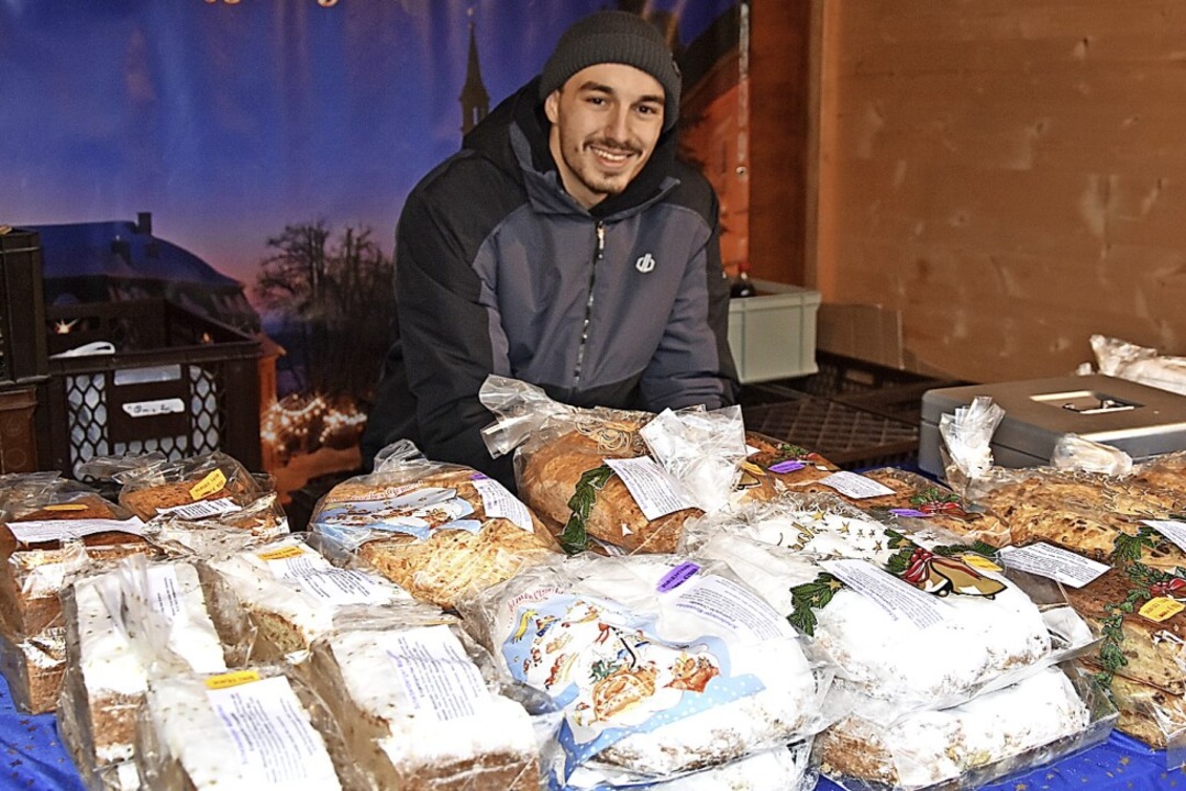 Die  Christstollen aus Scheibenberg im Erzgebirge waren begehrt.  | Foto: Andrea Steinhart