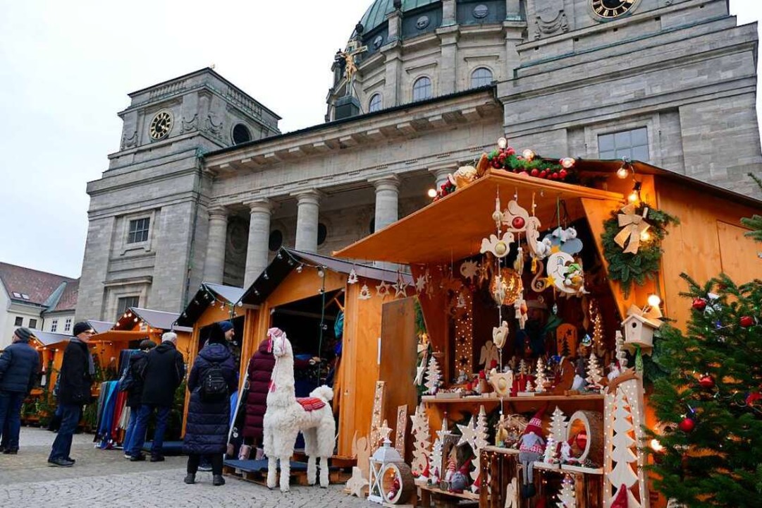 Eindrücke vom ersten Weihnachtsmarktwochenende in St. Blasien.  | Foto: Sebastian Barthmes