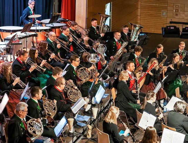 Die Stadtmusik  berzeugte mit einem grandiosen Konzert.  | Foto: Paul Eischet