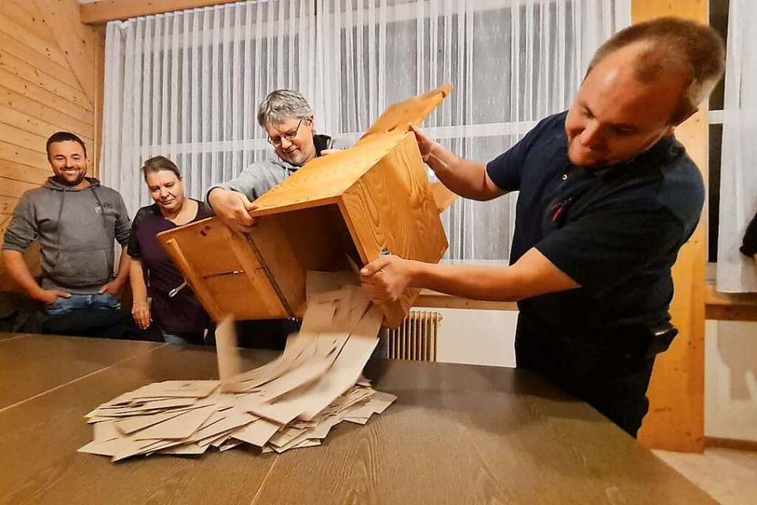 In Frhnd gab es am Sonntagabend  reic...ng war mit knapp 82 Prozent sehr hoch.  | Foto: Gerald Nill