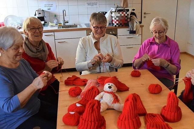 Nhen und stricken frs Chor-Event in Waldkirch