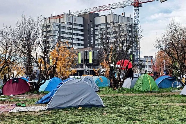 So sah das Zeltlager vor dem Straburger Rathaus vor der Rumung aus.  | Foto: Brbel Nckles