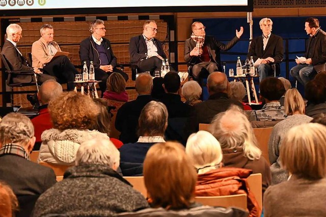 Podium von links: Michael Benitz, Wolf...nder, Axel Weinreich, Thomas Uhlendahl  | Foto: Hans-Peter Mller