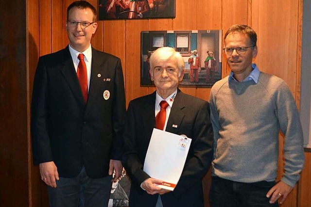 Bei der Hauptversammlung des DRK Ortsv...ftsfhrer Alexander Breisacher (v.l.)  | Foto: Verein