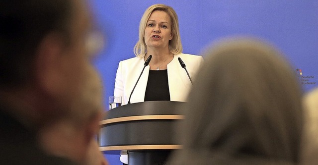 Bundesinnenministerin Nancy Faeser erffnet die Deutsche Islam Konferenz.  | Foto: Wolfgang Kumm (dpa)