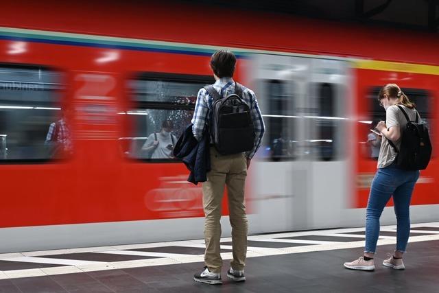 Bahnfahren im Nah- und Fernverkehr wird ab Sonntag teurer