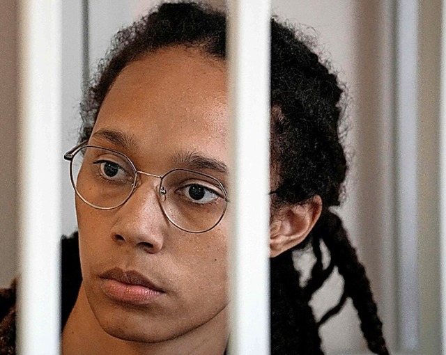 Freigelassen: Brittney Griner  | Foto: ALEXANDER ZEMLIANICHENKO (AFP)