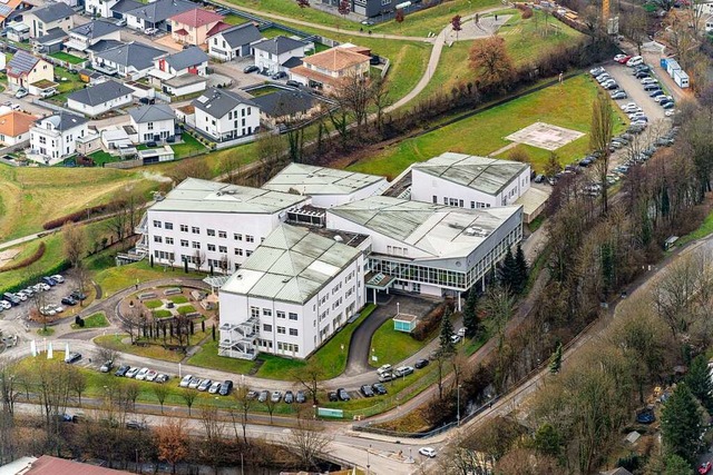 Seit 1994 gibt es das Herzzentrum im H...Lahr. Seit 2007 gehrt es zu Mediclin.  | Foto: Martin Bildstein