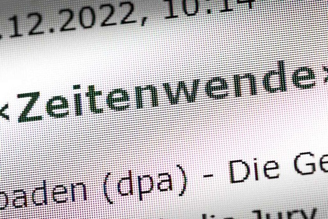 Mit dem Satz &#8222;Der 24. Februar 20...um russischen Angriff auf die Ukraine.  | Foto: Frank Rumpenhorst (dpa)