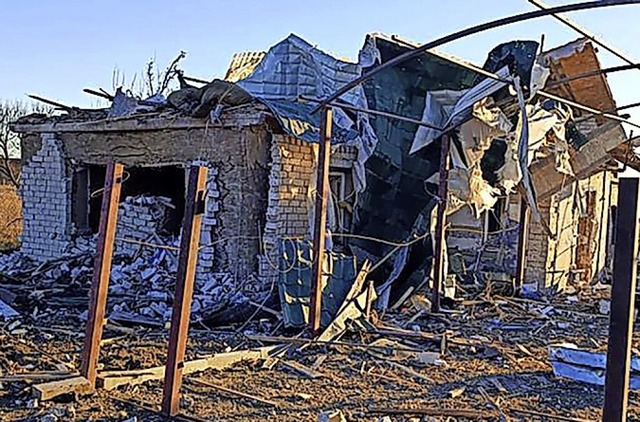 Zerstrung durch russische Raketen in der Region Saporischschja  | Foto: --- (dpa)