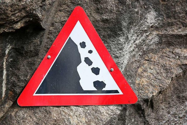 Zwischen Hausen und Zell im Wiesental ... Felsen beseitigt werden (Symbolfoto).  | Foto: Benshot / stock.abobe.com