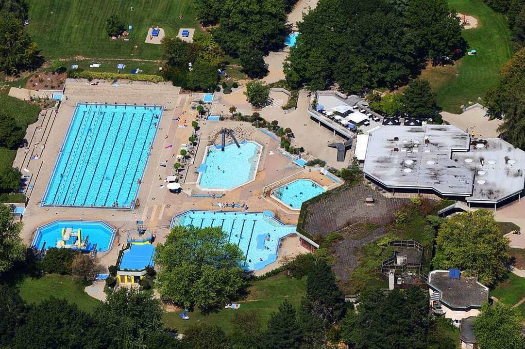 Das Freibad in Rheinfelden könnte ein ausfahrbares Dach bekommen