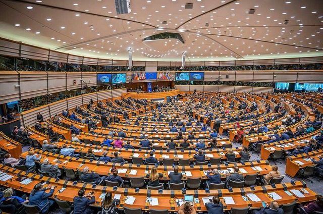 Das Europa-Parlament in Brssel: Gegen... staatsanwaltschaftliche Ermittlungen.  | Foto: Michael Kappeler