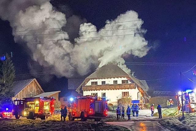 Starke Rauchentwicklung bei Bauernhaus in Bermersbach