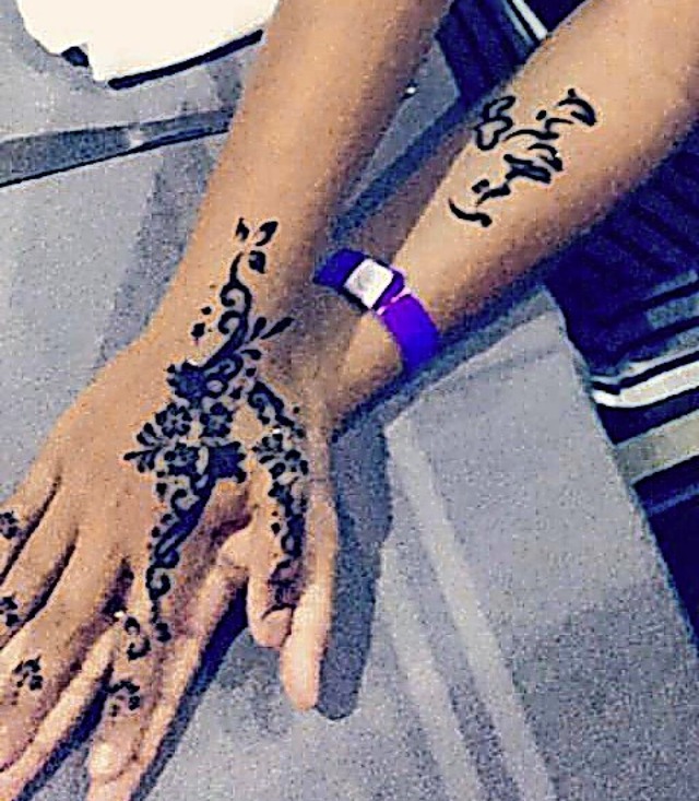 Henna-Tattoos auf Hnden und Arm  | Foto: Privat