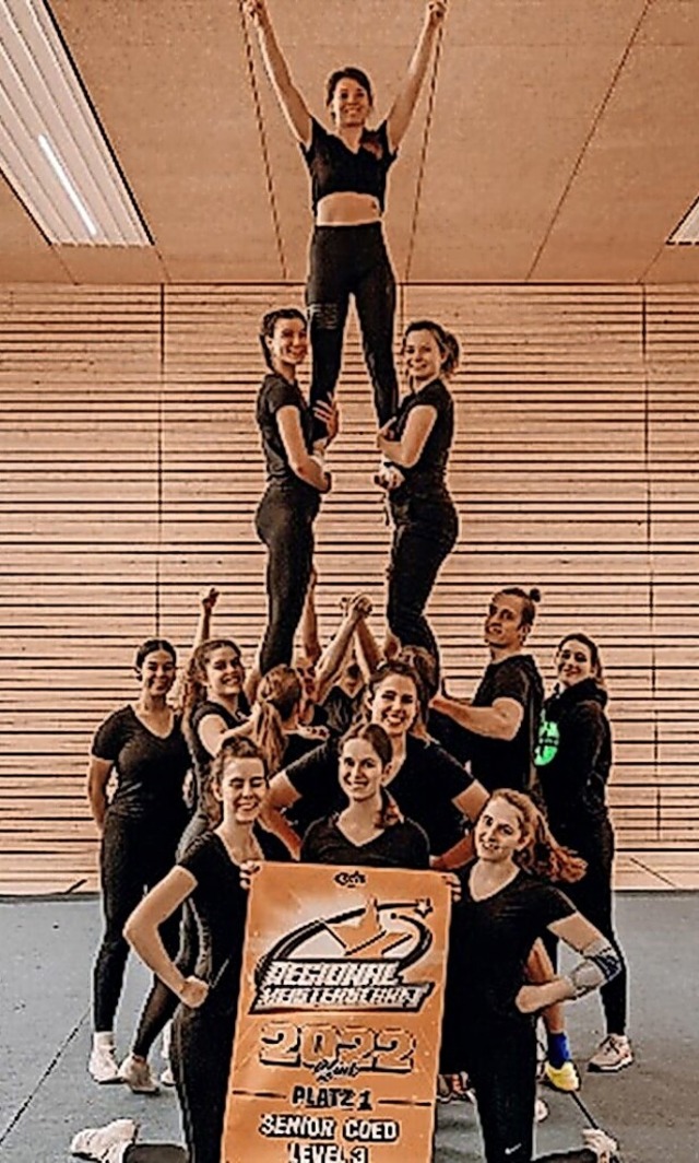 Die &#8222;Burning Diamonds&#8220; des...eisterschaften im Cheerleading belegt.  | Foto: Privat