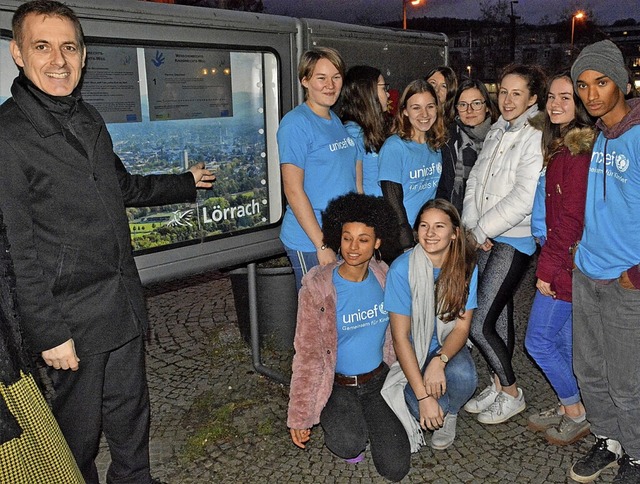 2018 wurde die erste Tafel vor dem Rathaus platziert.   | Foto: Barbara Ruda