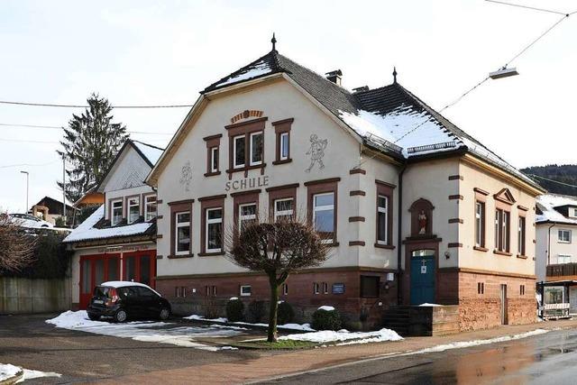 Ein Wasserschaden in der alten Schule in Dörlinbach