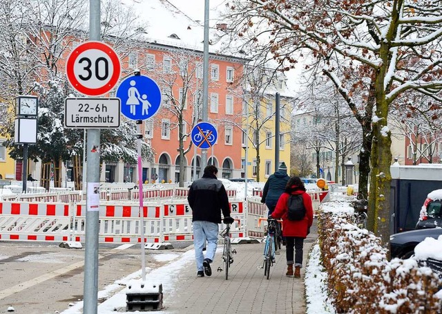 Nicht alle halten sich an das Gebot, Rder in der Baustelle zu schieben.  | Foto: Ingo Schneider