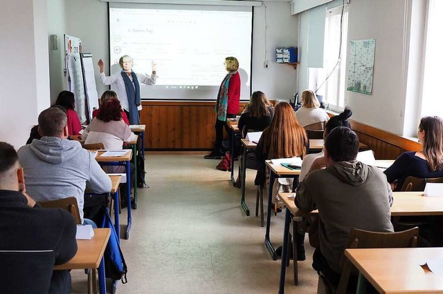 22 Ukrainer lernen bereits Deutsch im frheren Bleichheimer Kindergarten.  | Foto: Michael Haberer