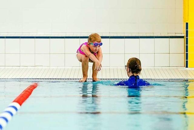 In Lrrach kann der Bedarf an Schwimmanfnger-Kursen kaum gedeckt werden