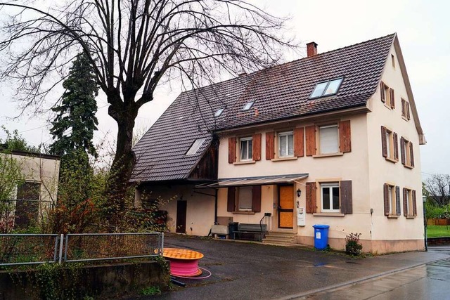 Das  Anwesen in der Dorfstrae wird an Geflchtete vermietet.  | Foto: Silke Hartenstein