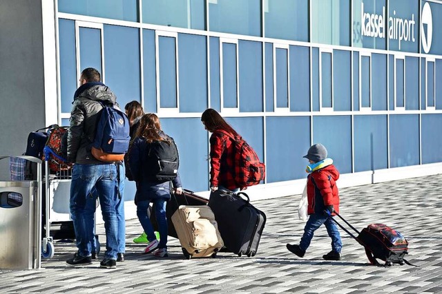 Viele Menschen fliehen jedes Jahr aus ihrer Heimat, um in Deutschland zu leben.  | Foto: Uwe Zucchi