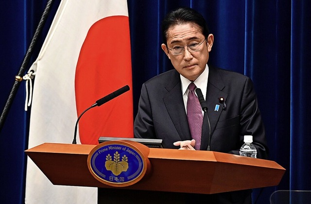 Japans Premierminister Fumio Kishida   | Foto: David Mareuil (dpa)