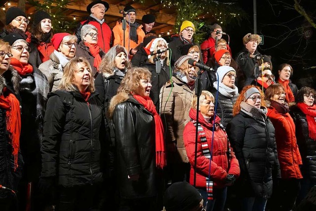 Die New Gospel Singers aus Murg bei ih...ei der Altstadtweihnacht in Laufenburg  | Foto: Peter Schtz