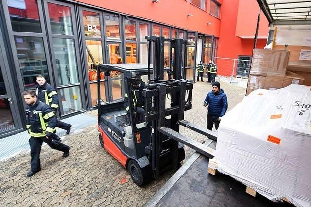 Freiburg liefert 32 Solarmodule in die Partnerstadt Lviv