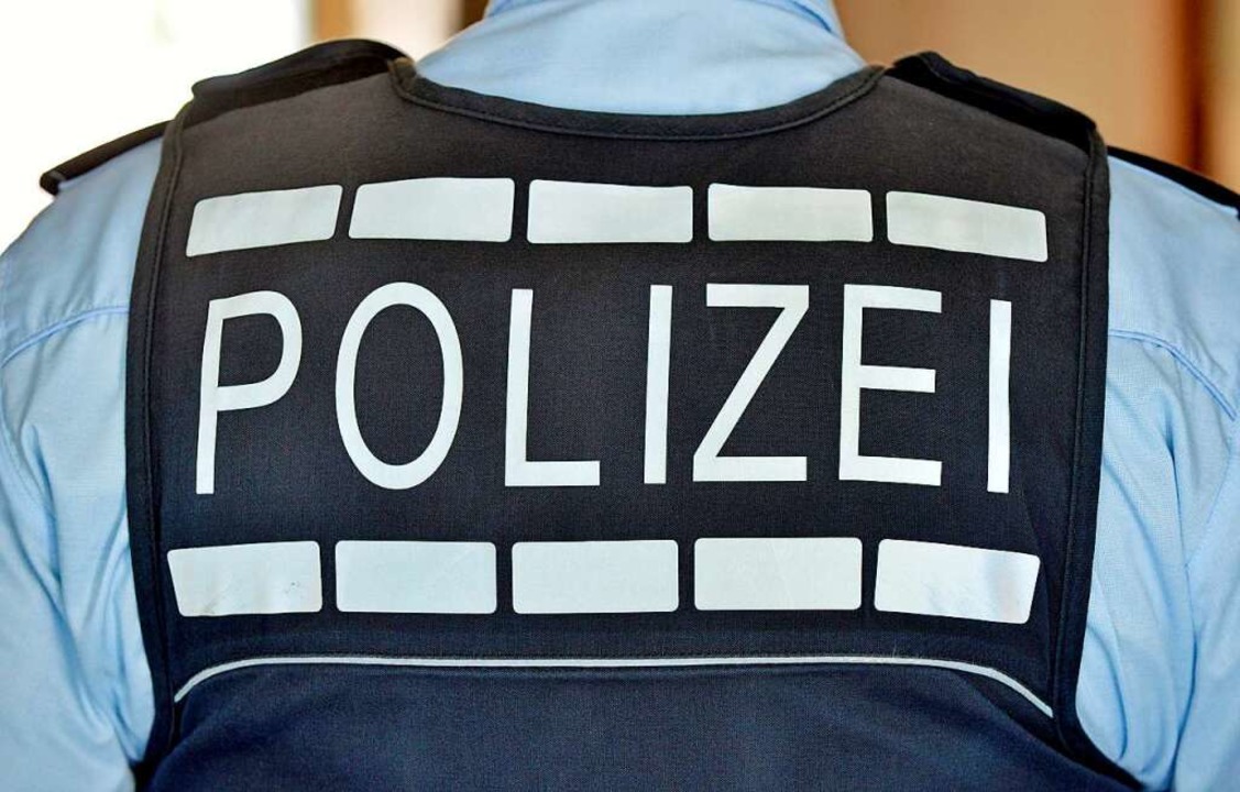 Ein  Test mit dem Alcomat ergab bei ei...hrerschein hatte der Autofahrer nicht.  | Foto: Michael Bamberger