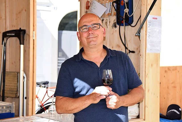 Thomas Wagner beim Lrracher Weinfest  | Foto: Heidemarie Wussler