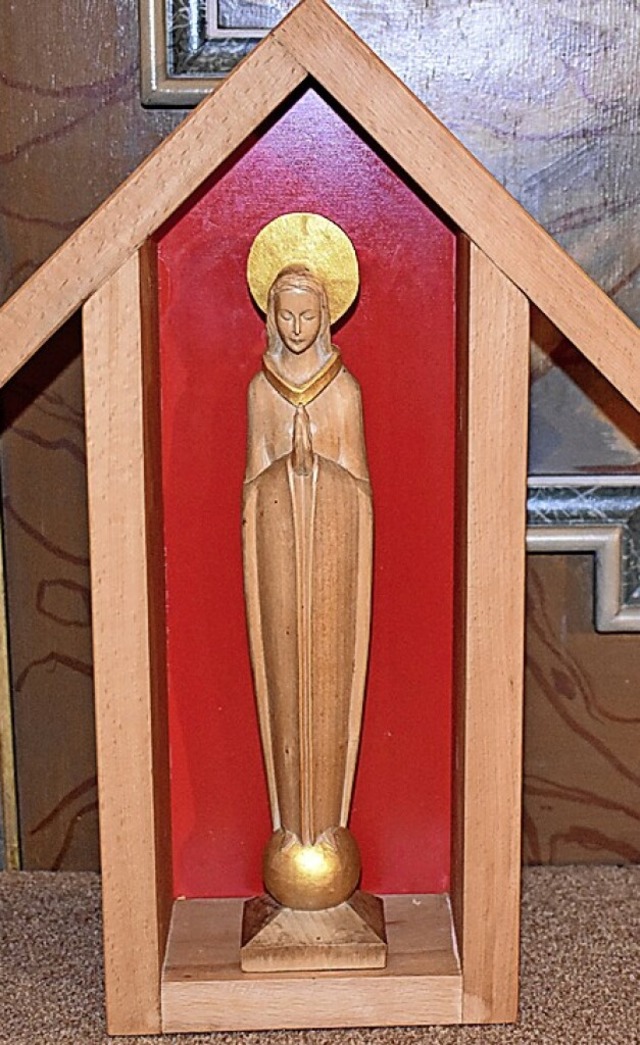 Die Marienfigur ist eine Leihgabe von Holzbildhauer Simon Stiegeler.  | Foto: suedkurier