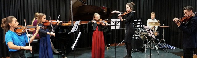 Beim weihnachtlichen Schlerkonzert, d...u wahren Begeisterungsstrmen hinriss.  | Foto: Reinhard Herbrig