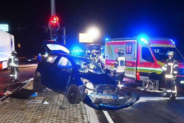 37-jährige Autofahrerin stirbt bei Verkehrsunfall in Lahr – Polizei sucht nach Zeugen