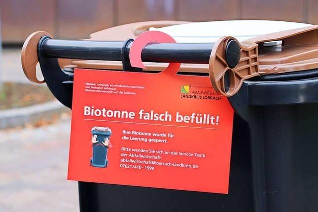 Falsch befllte Biotonnen werden im Landkreis Lrrach nicht mehr geleert