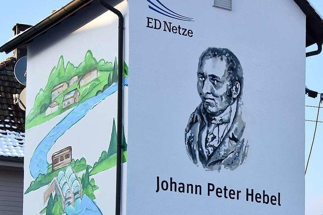 Johann Peter Hebel ziert das Trafohaus in Hausen