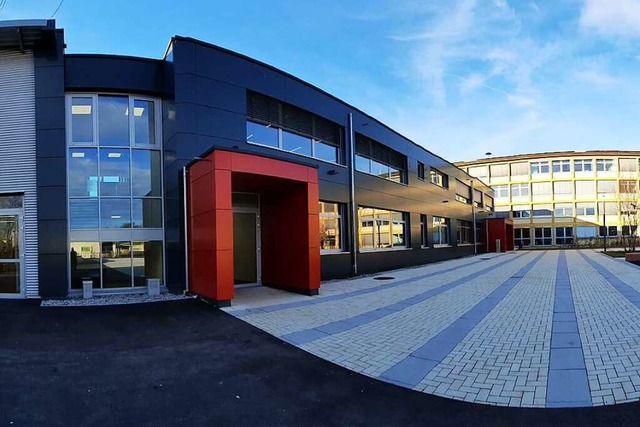 Die Gewerbeschule Rheinfelden hat mit ...t, sondern sich auch digital erneuert.  | Foto: Erika Bader